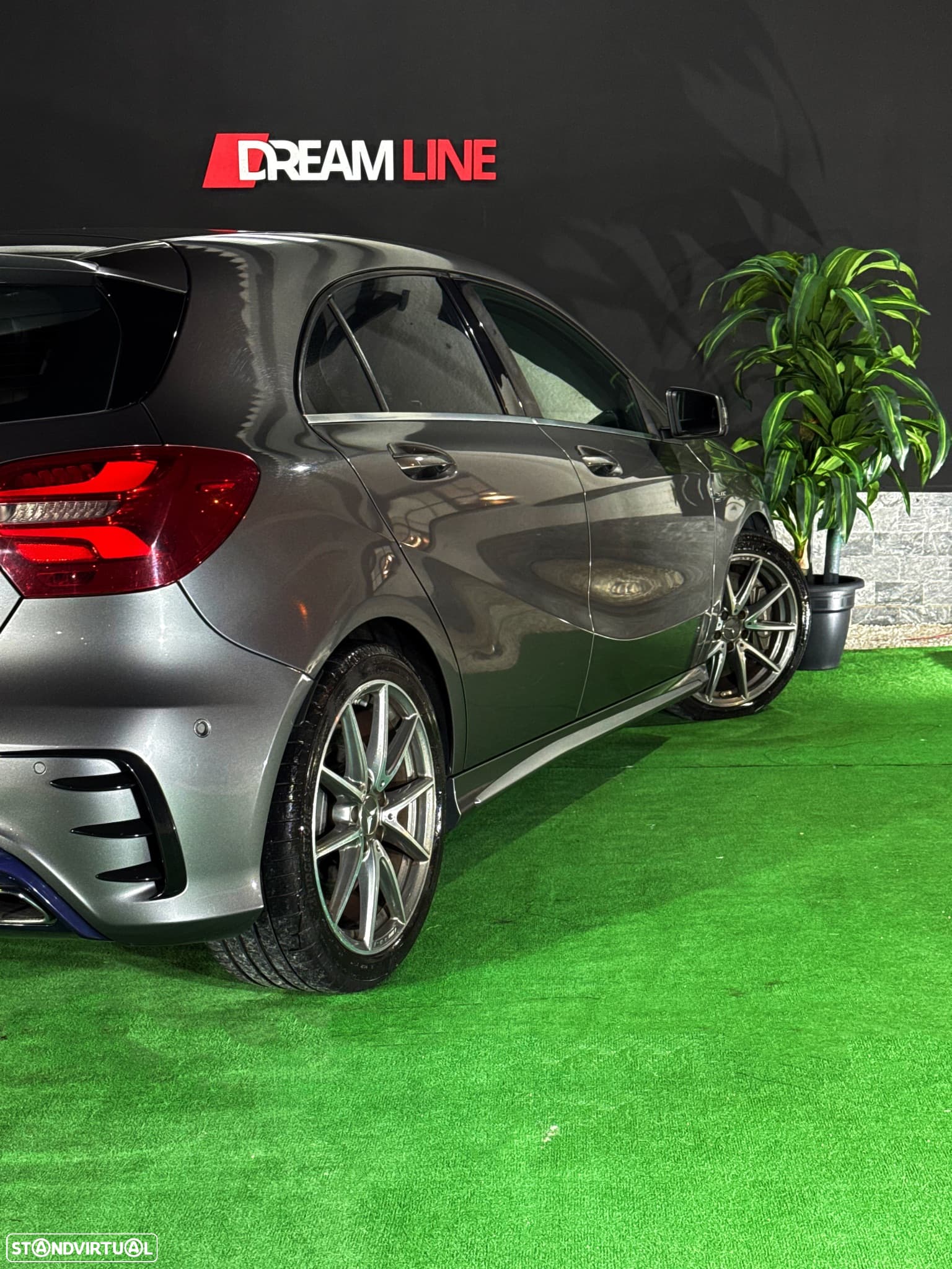 Foto 11 de Mercedes-Benz A 45 AMG