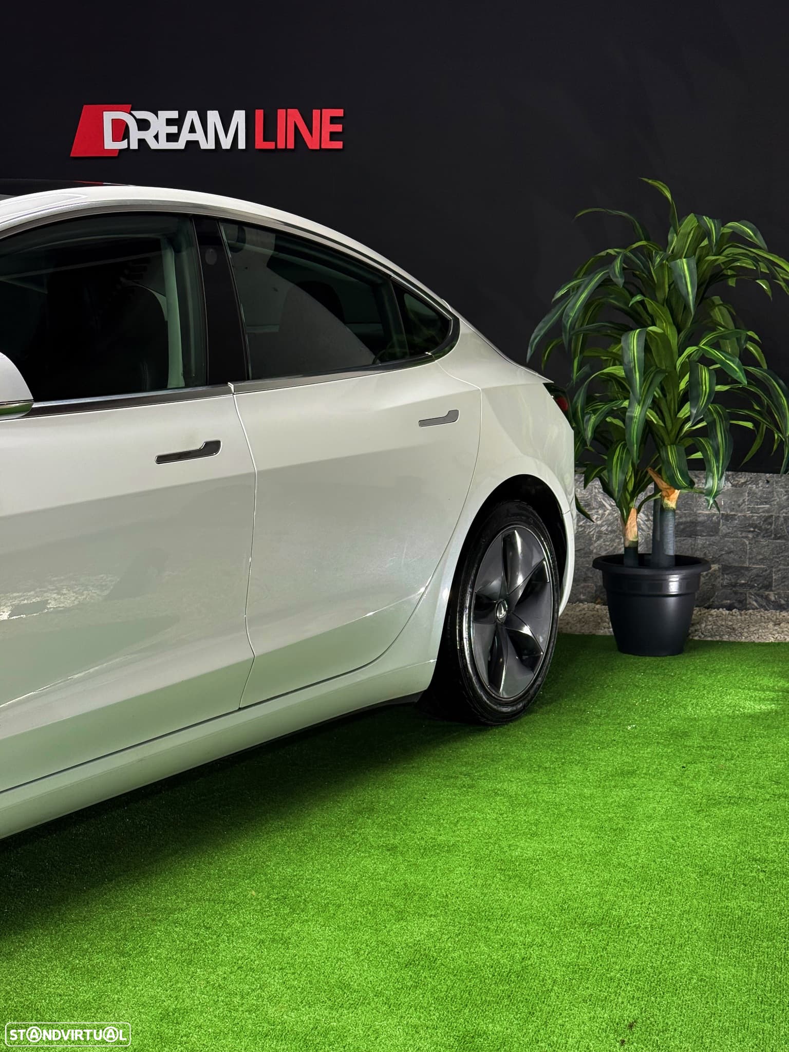 Foto 11 de Tesla Model 3 Standard Range Plus RWD