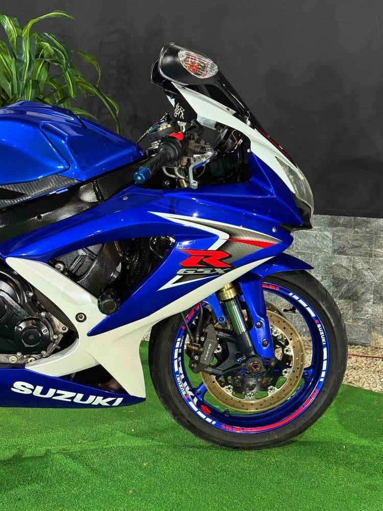 Foto 3 de Suzuki GSX-R 600 K9