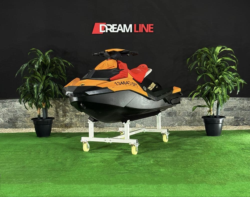 Sea-Doo Spark (2 lugares)