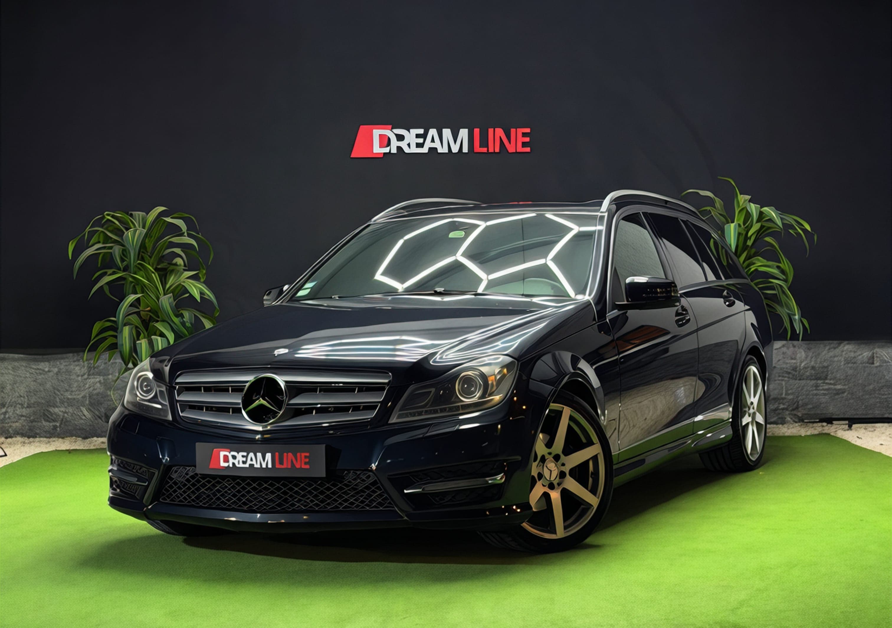 MERCEDES BENZ C220